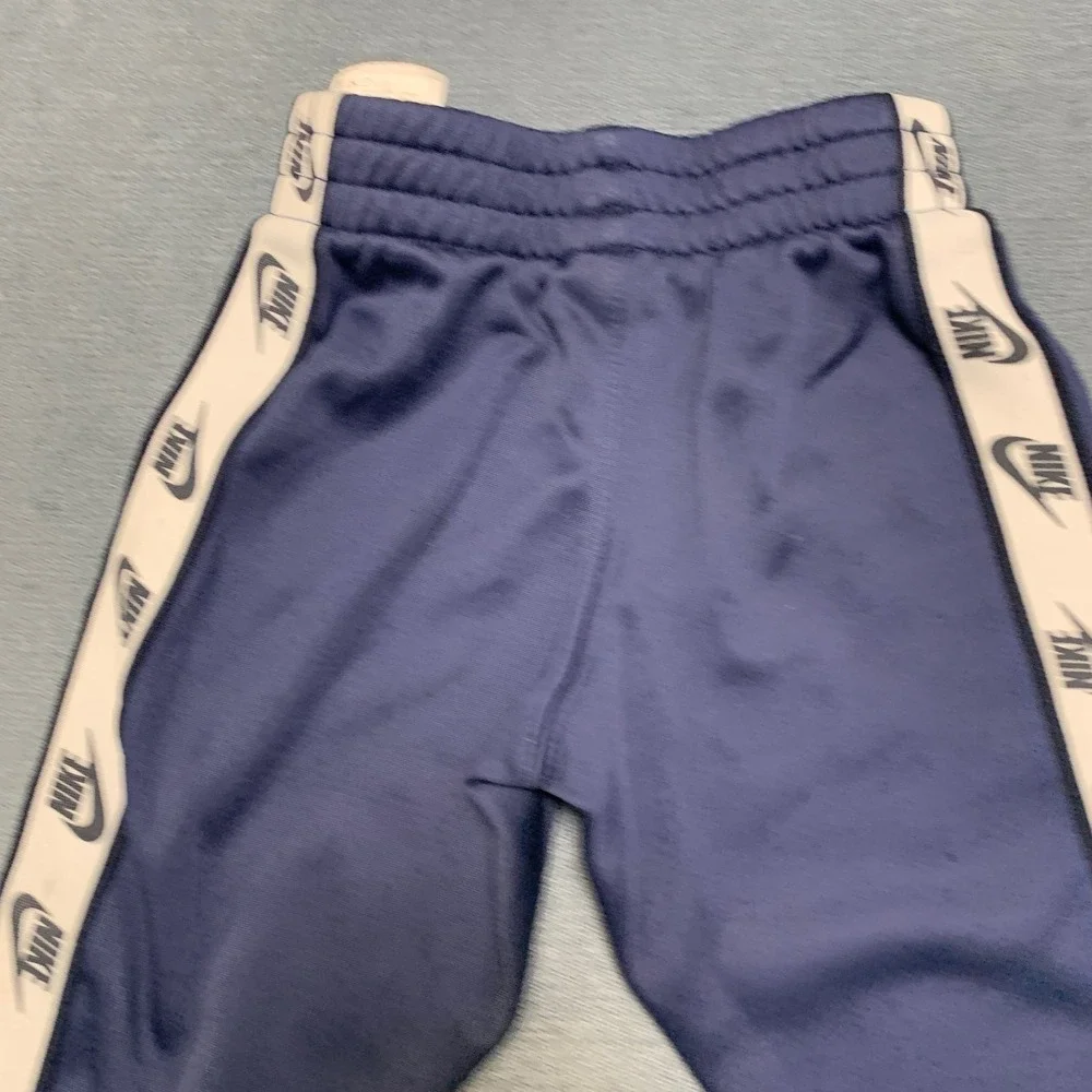 Nike Sweatpants Boys 2T Blue Fleece Lined Elastic Waist Swoosh Logo Tapered Leg